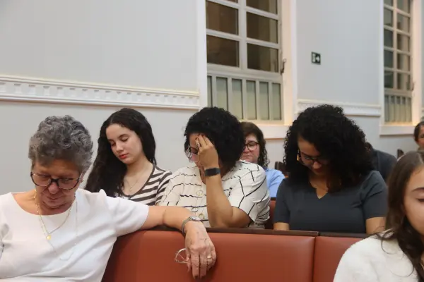 Culto Quarta-Feira (Mês dos Jovens) — foto 19