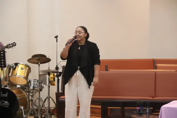 Culto Domingo (Mês dos Jovens — foto 9