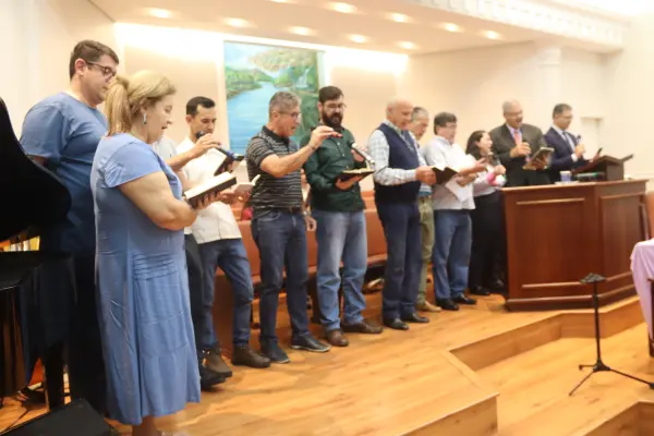 Culto Domingo (Mês dos Jovens — foto 59