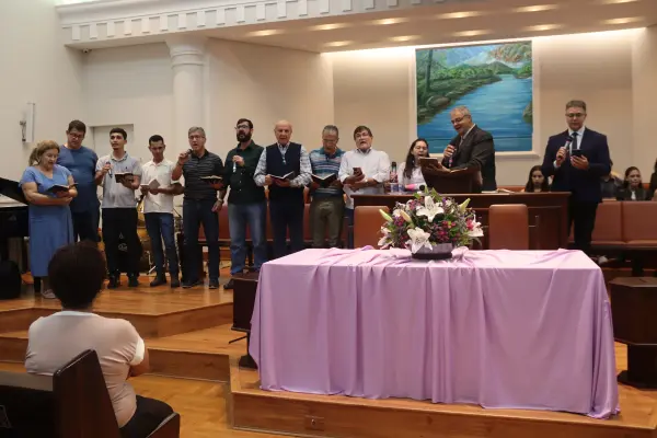 Culto Domingo (Mês dos Jovens — foto 60