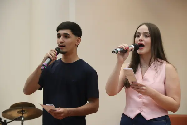 Culto Domingo (Mês dos Jovens) — foto 55
