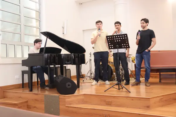 Culto Domingo (Mês dos Jovens) — foto 109
