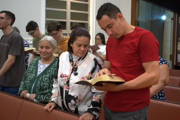 Culto Domingo (Manhã Crescer em Cristo) — foto 22