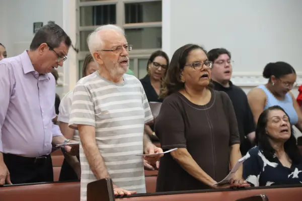 Culto Domingo — foto 155