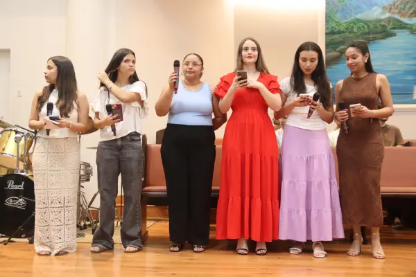 Culto Domingo — foto 185
