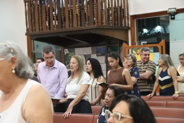 Culto Domingo — foto 195