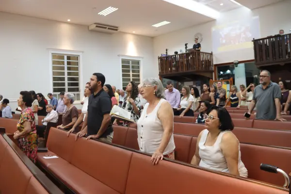 Culto Domingo — foto 196