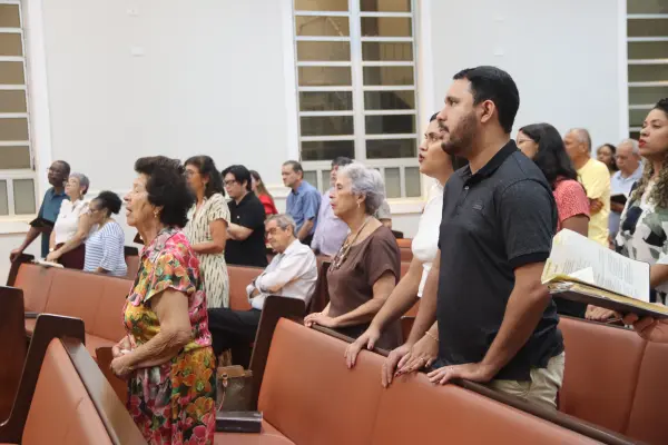 Culto Domingo — foto 197